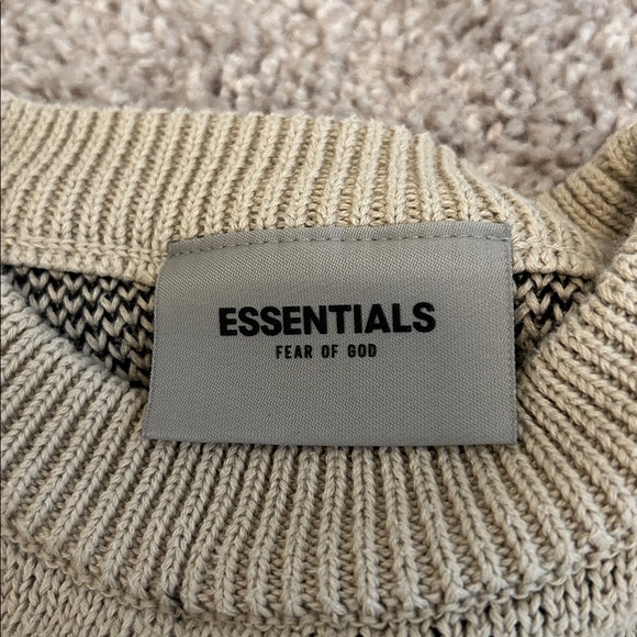 Essentials Sweater - Picture 3 of 8